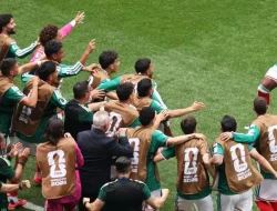 Meksiko Tekuk Afrika Selatan 2-0, Gol Quinones dan Jimenez